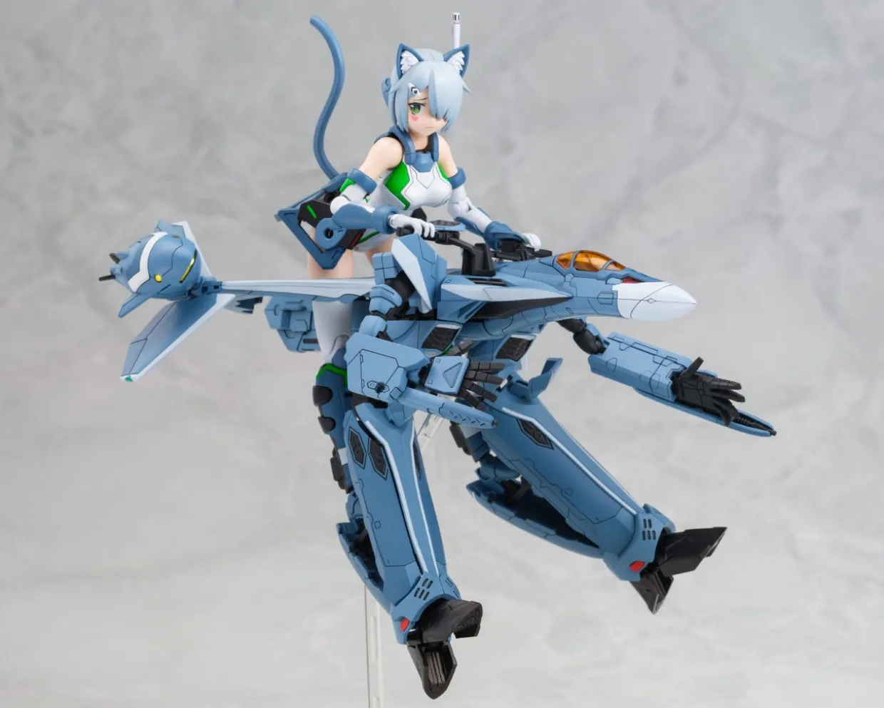 Best Aoshima V.F.G. Macross Delta: Vf-31A Kairos Sp Plastic Model