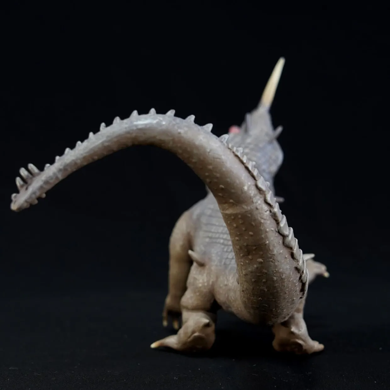 Shop Kaiyodo 1/250 Barugon Soft Vinyl Kit (Gamera)