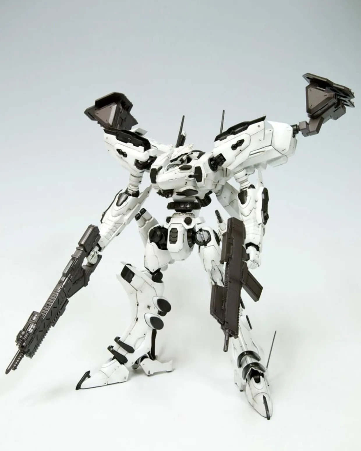 Shop Kotobukiya Lineark White-Glint Plastic Model (Armored Core)