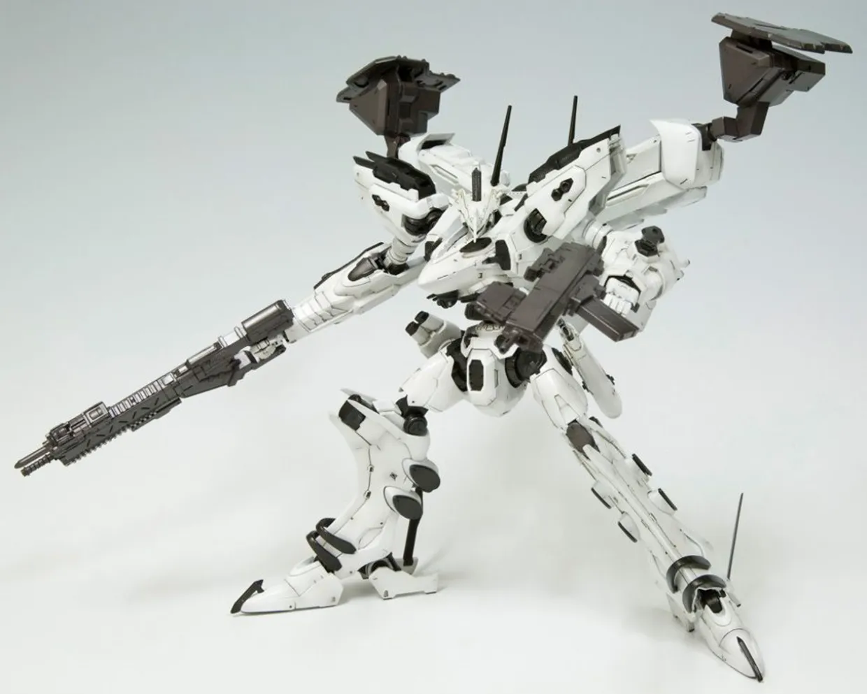 Shop Kotobukiya Lineark White-Glint Plastic Model (Armored Core)