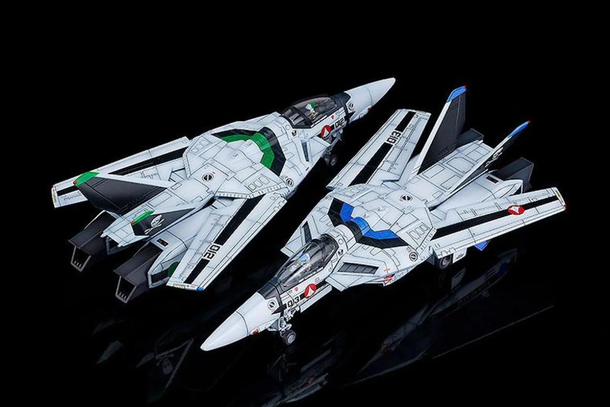 Sale Max Factory Plamax 1/72 Vf-1A/S Fighter Valkyrie (Maximilian Jenius / Hayao Kakizaki's Fighter) Factory Edition Plastic Model (Macross: Do You Remember Love?)