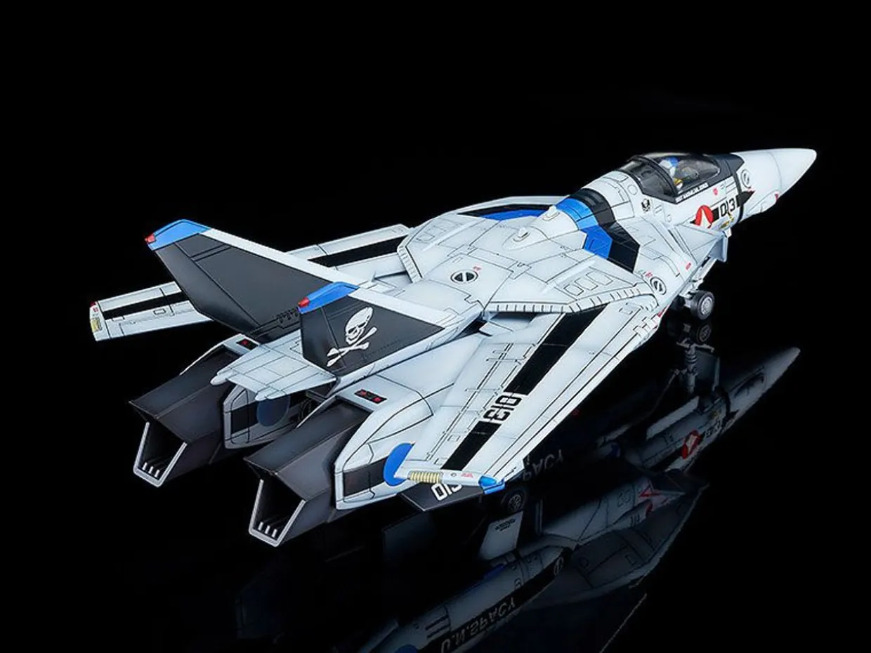 Sale Max Factory Plamax 1/72 Vf-1A/S Fighter Valkyrie (Maximilian Jenius / Hayao Kakizaki's Fighter) Factory Edition Plastic Model (Macross: Do You Remember Love?)