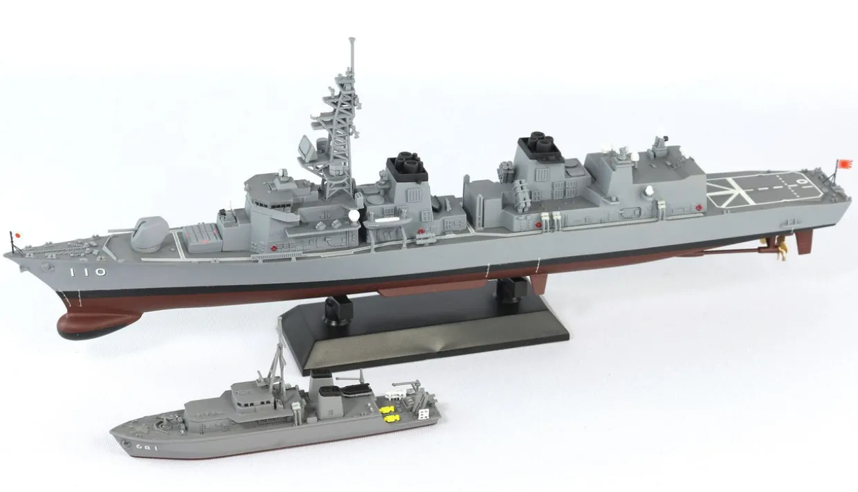 Store Pit-Road Skywave 1/700 Maritime Self-Defense Force Escort Ship Dd-110 Takanami W/ Etched Parts Plastic Model